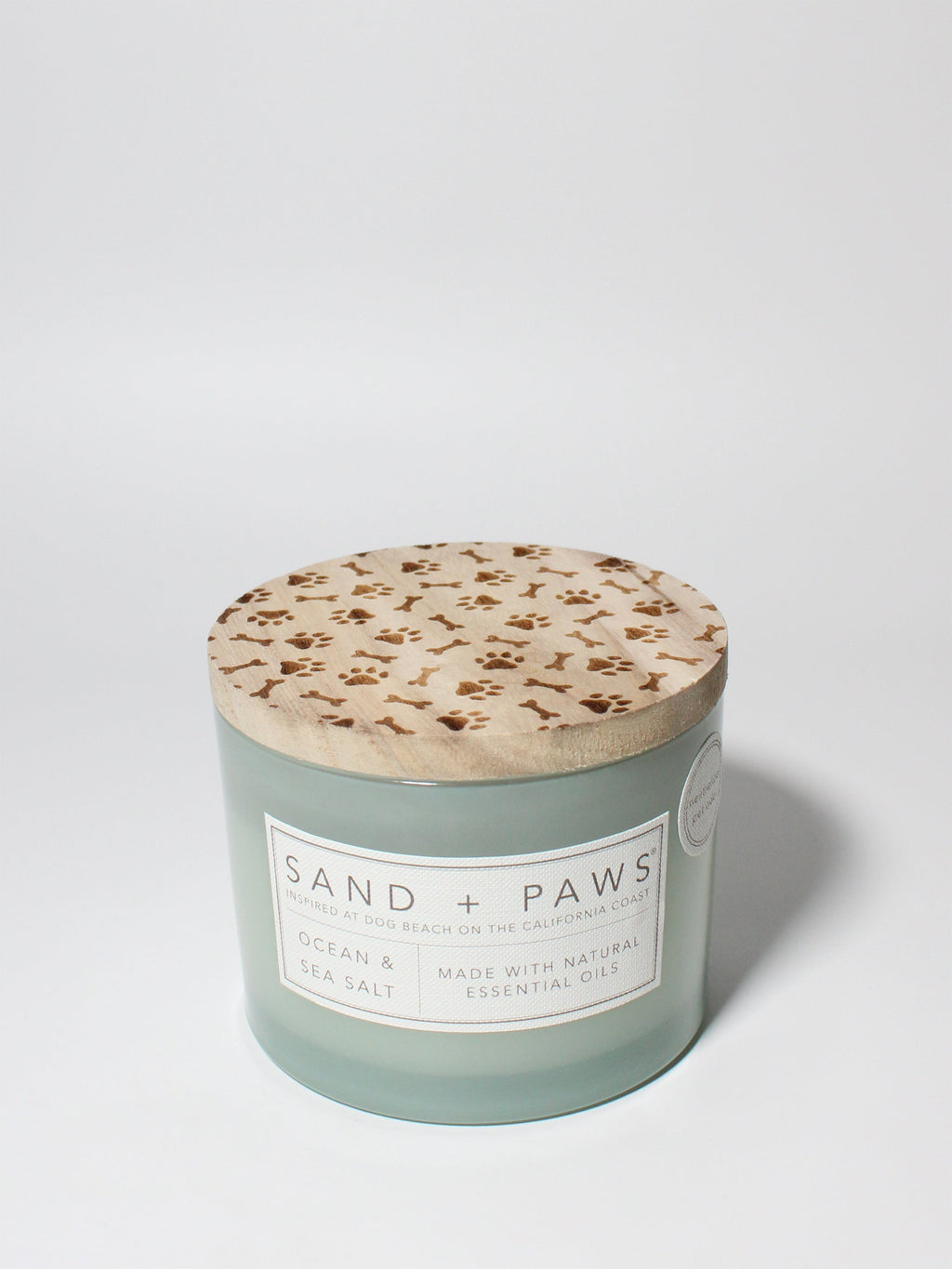 Sand + Paws Ocean & Sea Salt Cozy 12 oz scented candle