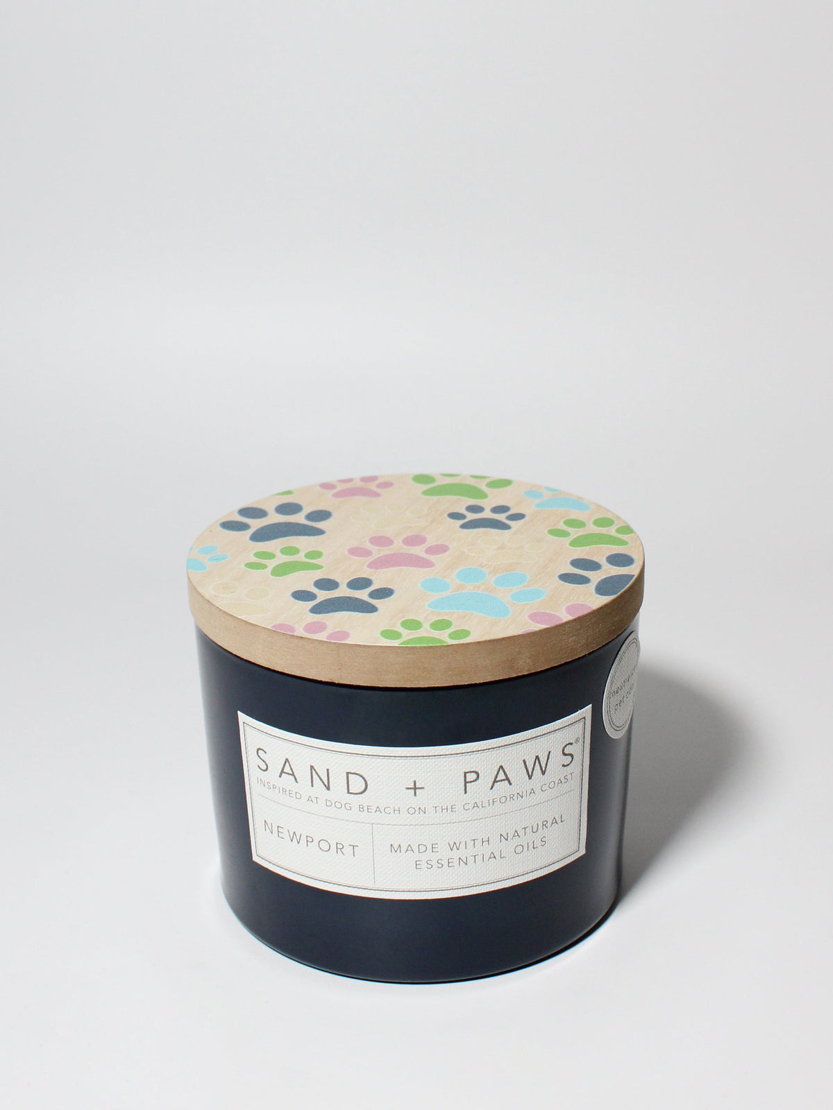 Sand + Paws Newport Cozy 12 oz scented candle
