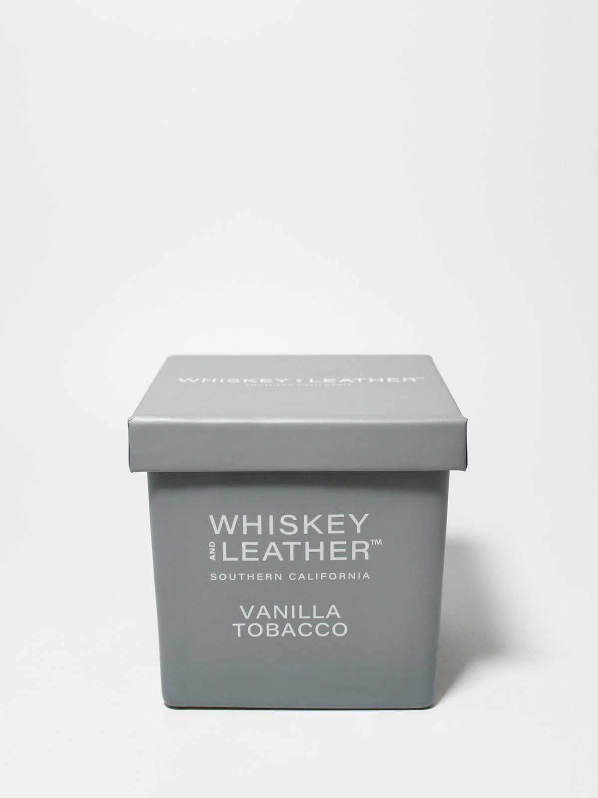 Vanilla Tobacco Cozy 16 oz scented candle
