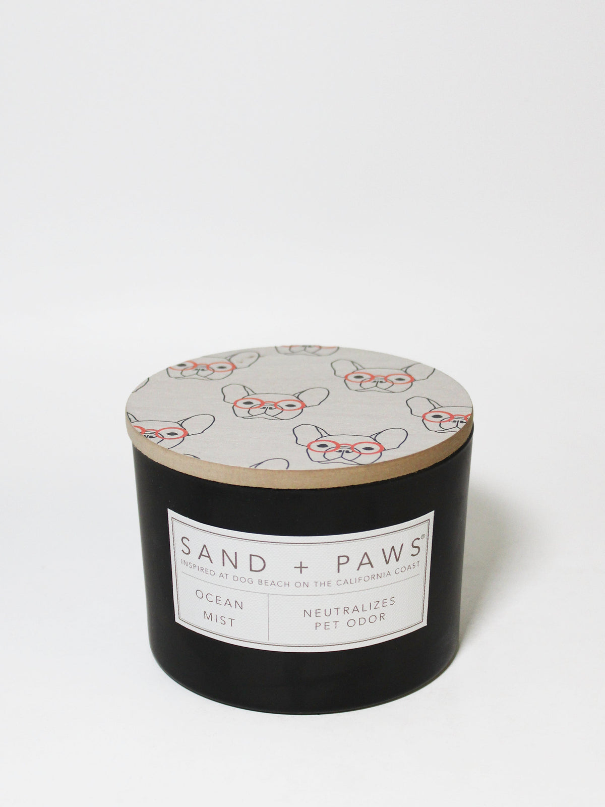 Sand + Paws Ocean Mist Cozy 12 oz scented candle