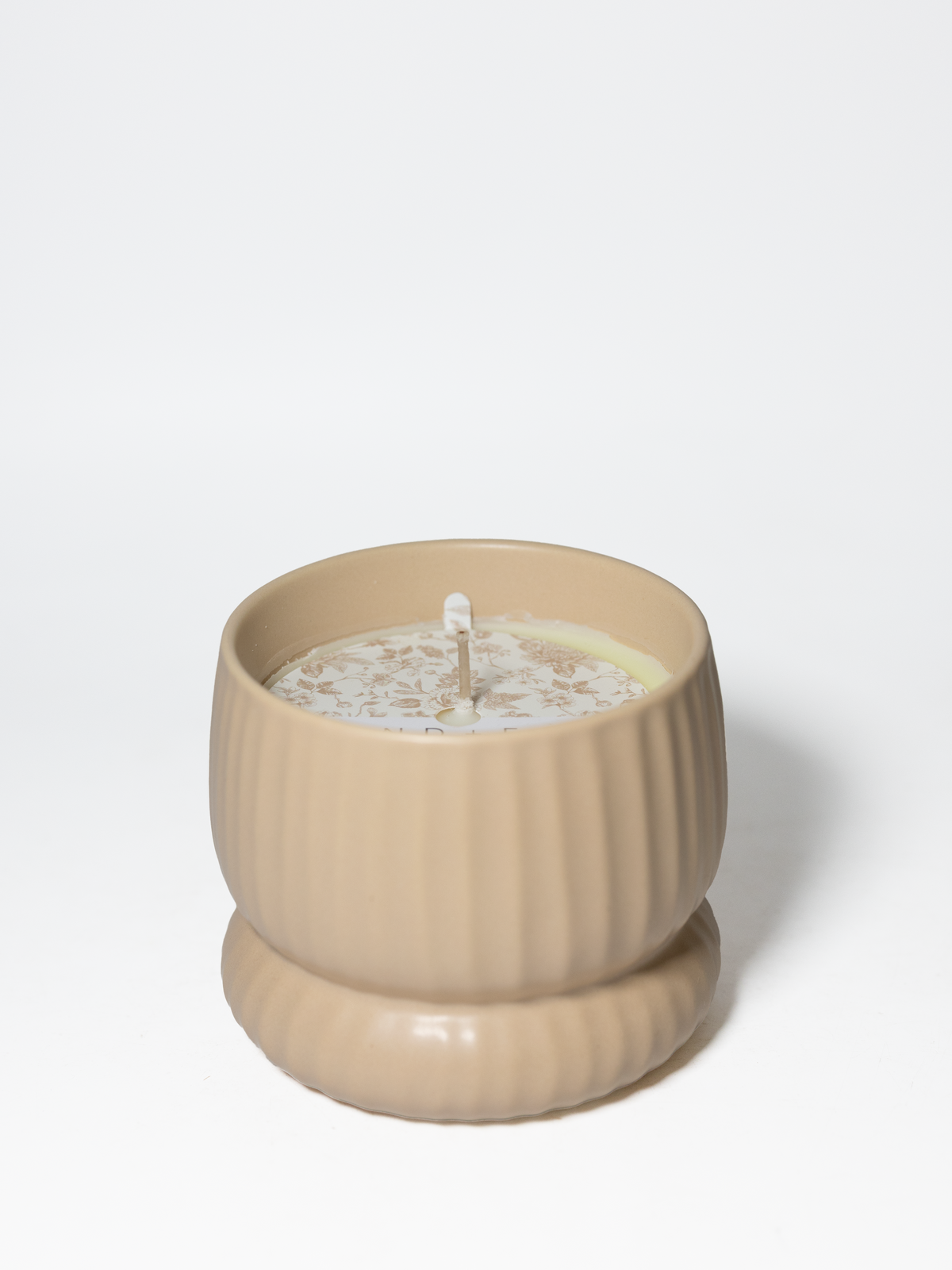 Cashmere & Linen Cozy 10 oz scented candle
