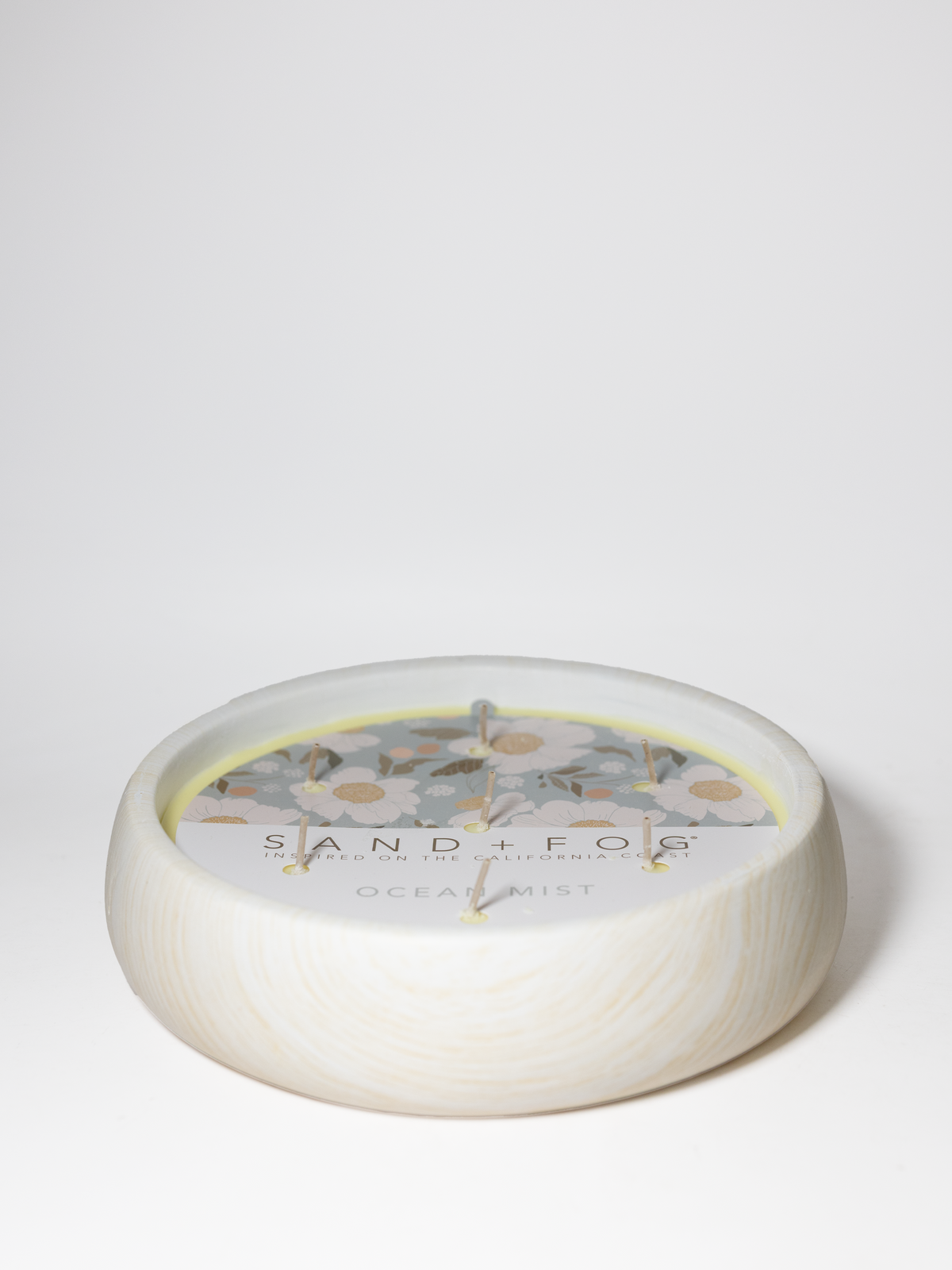 Ocean Mist Cozy 27 oz scented candle