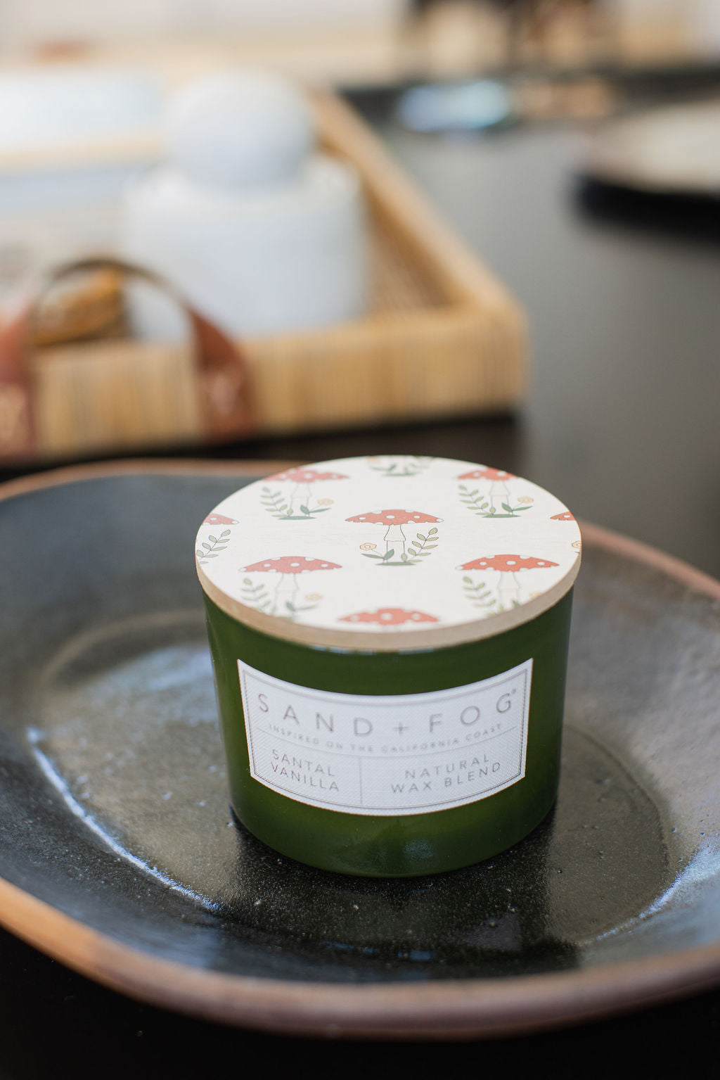 Santal Vanilla Cozy 12 oz scented candle