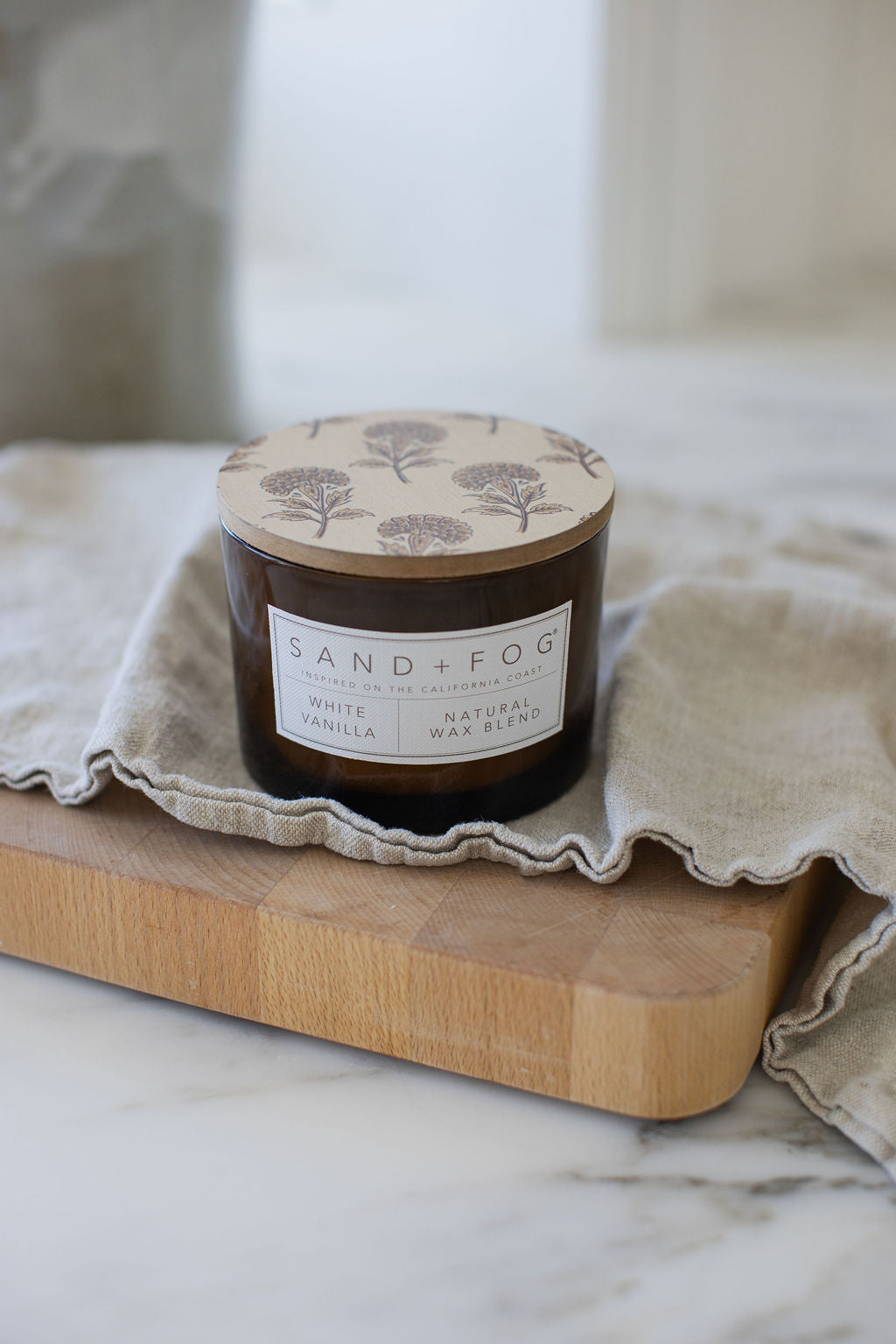 White Vanilla Cozy 12 oz scented candle