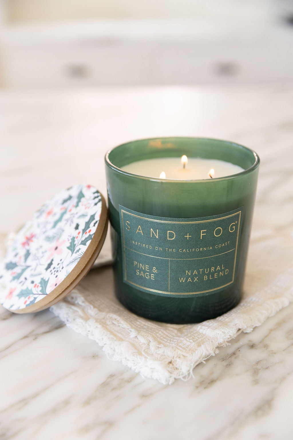 Pine & Sage Cozy 21 oz scented candle