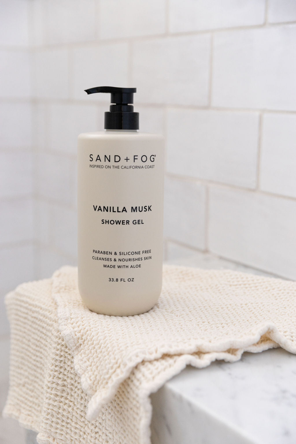 Vanilla Musk Nourishing 33.8 oz oz Body Wash