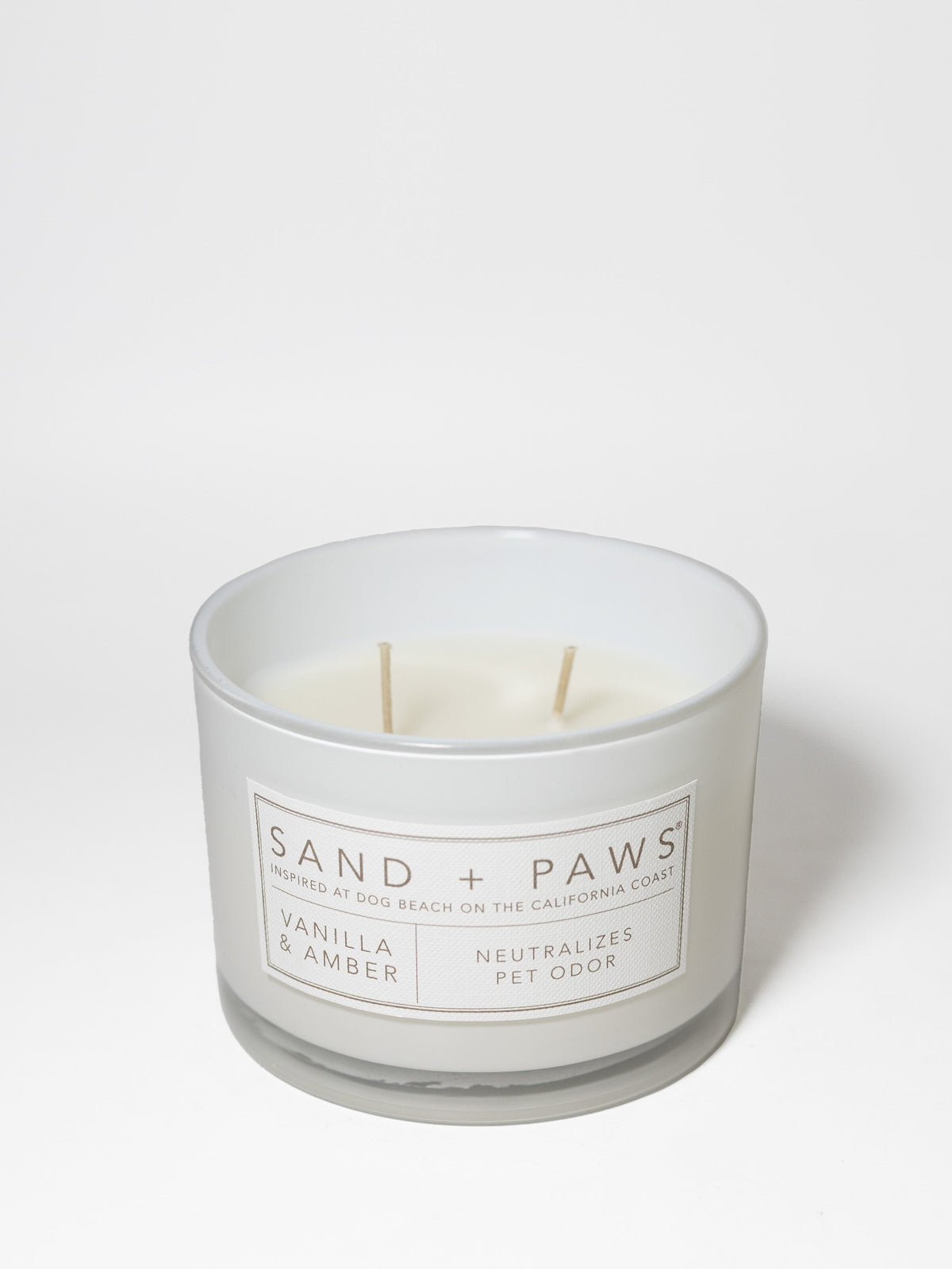 Sand + Paws Vanilla & Amber Cozy 12 oz scented candle