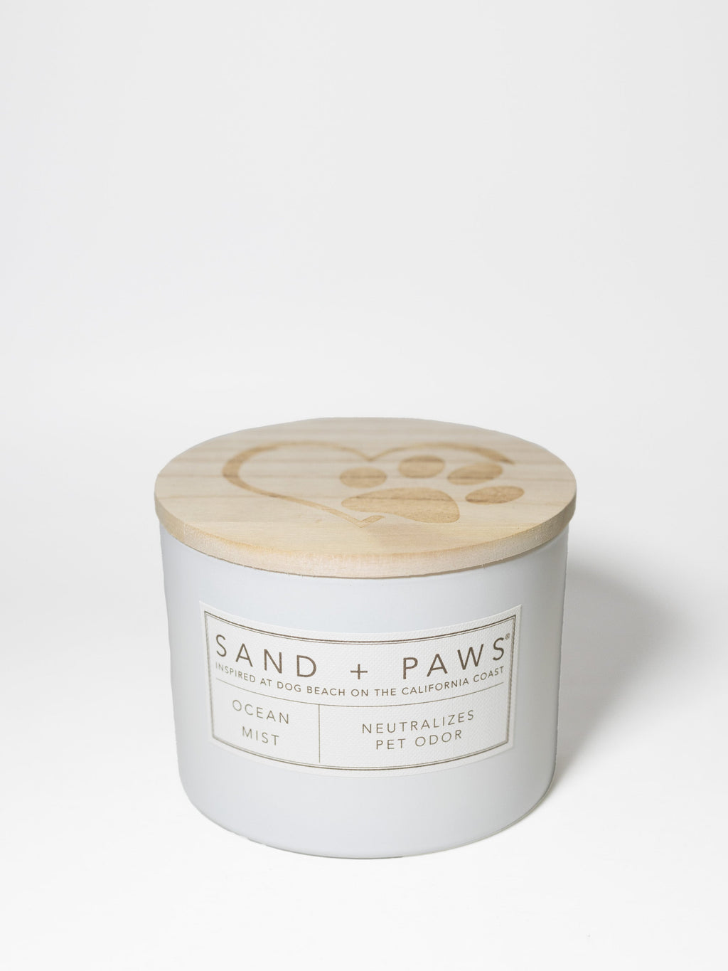 Sand + Paws Ocean Mist Cozy 12 oz scented candle