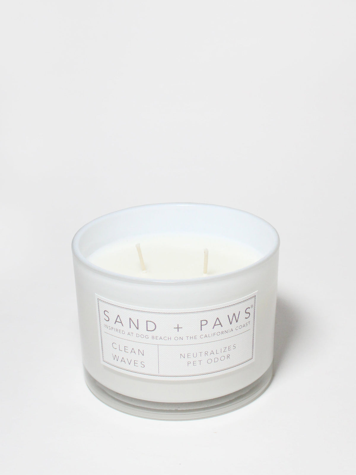 Sand + Paws Clean Waves Cozy 12 oz scented candle