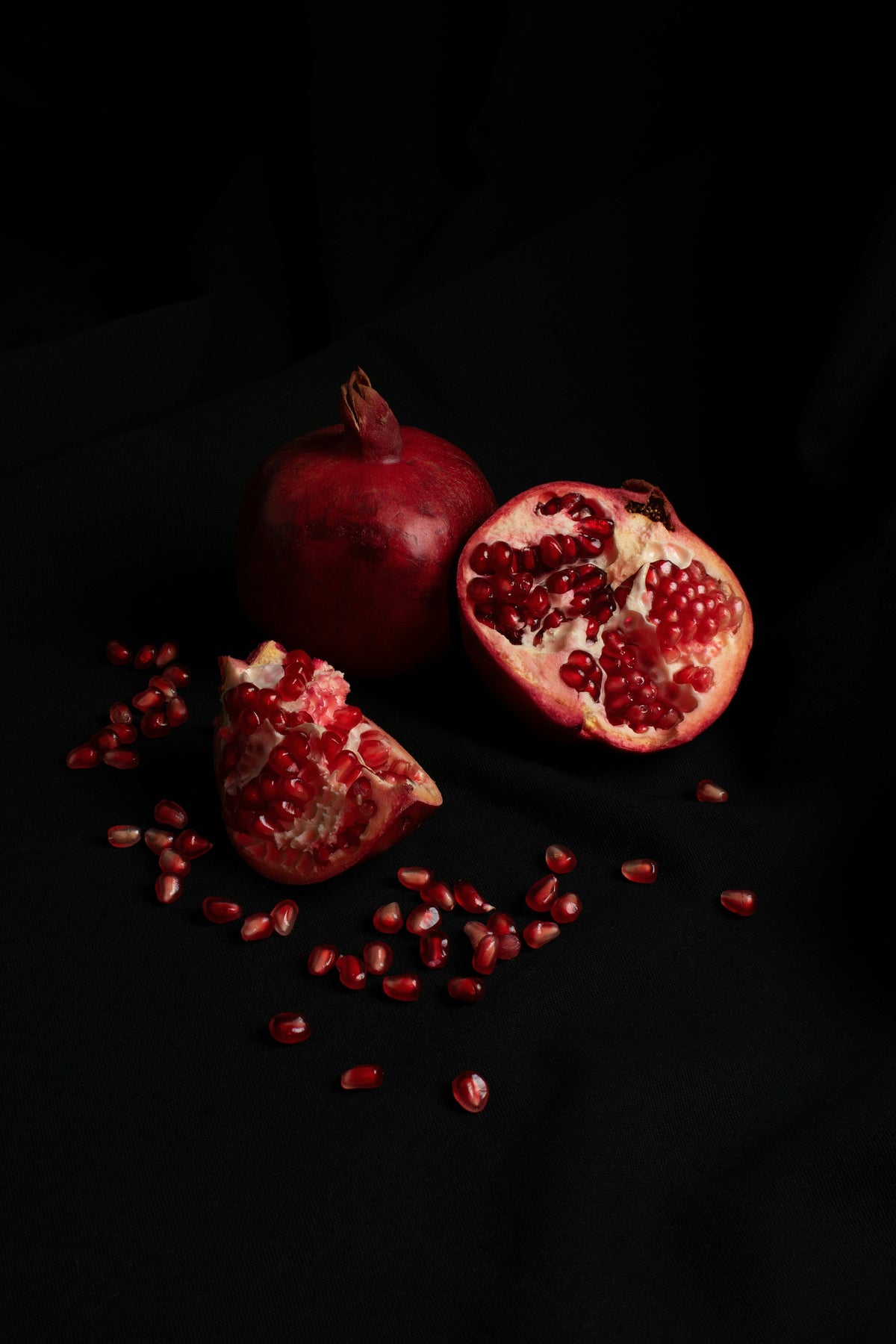 Pomegranate Noir Cozy 10 oz scented candle